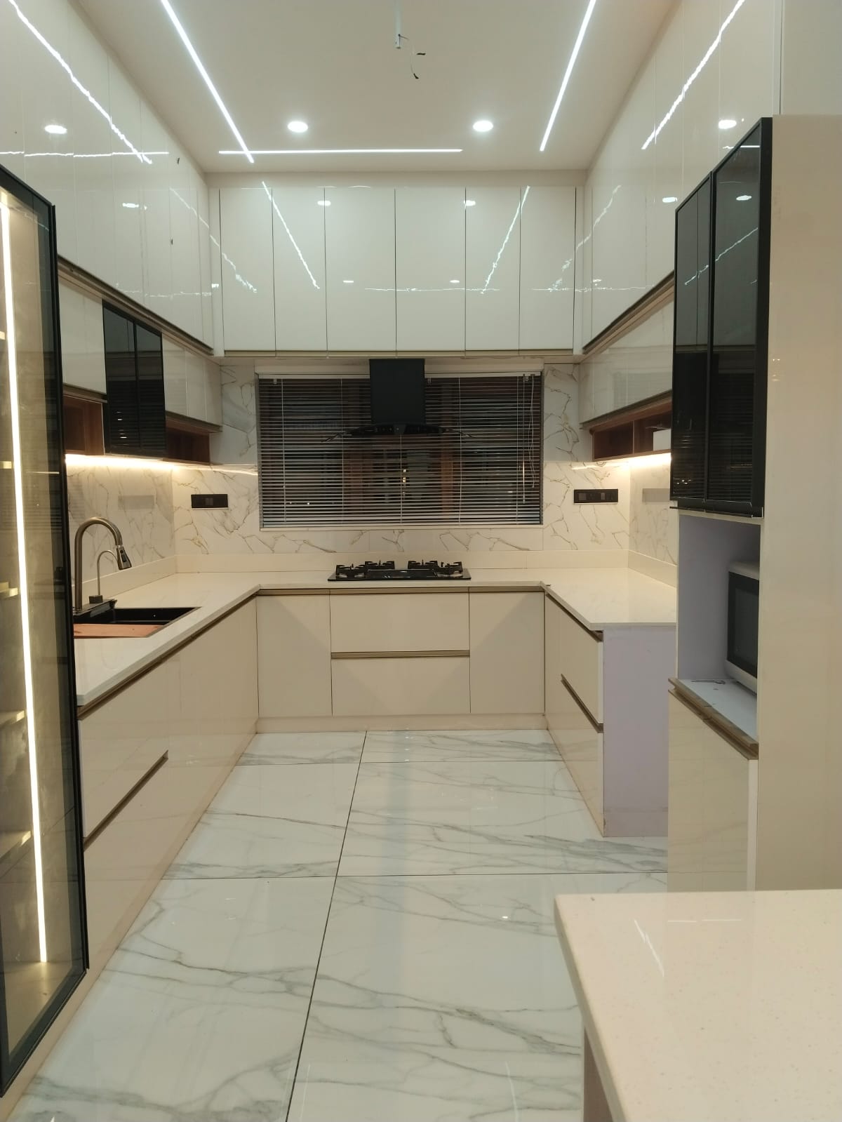 Kitchen flooring design